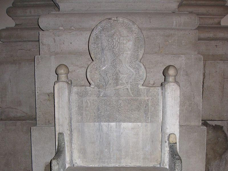 Basilica di San Pietro di Castello: cattedra di s. pietro Basilica di San Pietro di Castello: cattedra di s. pietro