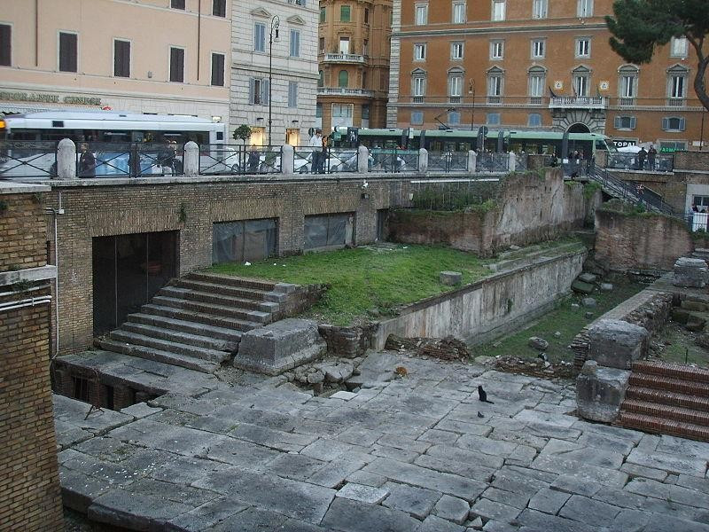 Largo di Torre Argentina: tempio D