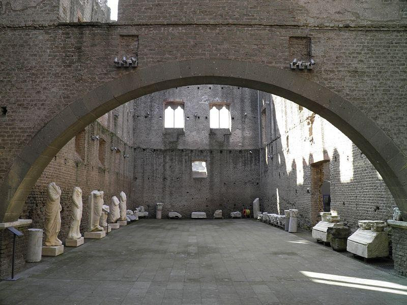 Mausoleo di Cecilia Metella Mausoleo di Cecilia Metella