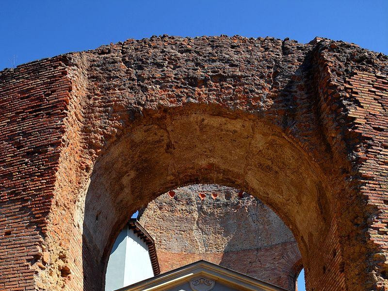 Mausoleo di Elena  Mausoleo di Elena