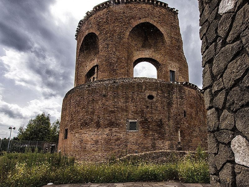 Mausoleo di Elena  Mausoleo di Elena