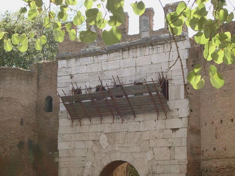 Porta Latina Porta Latina