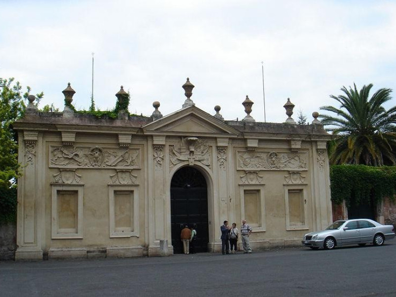 Villa del Priorato di Malta: ingresso del piranesi