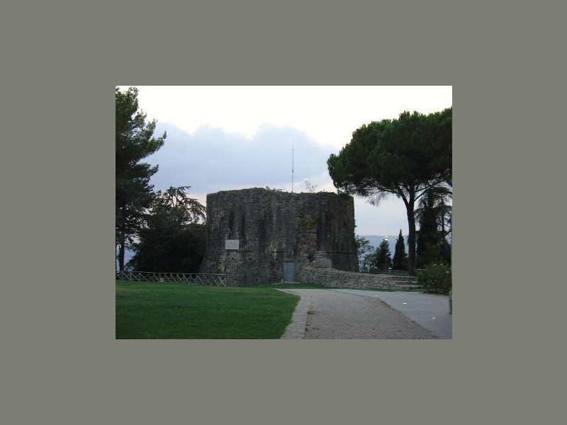 Immagine descrittiva - http://www.todi.net/rocca.htm Immagine descrittiva - http://www.todi.net/rocca.htm