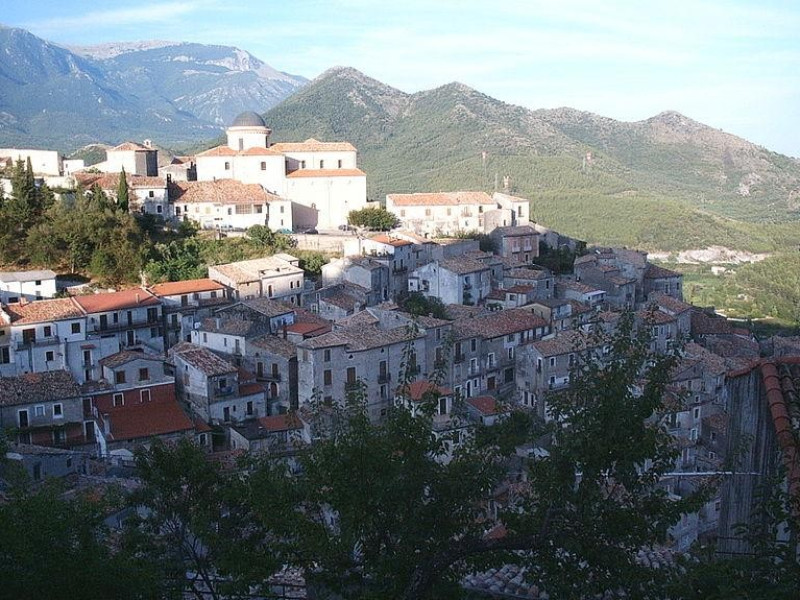 Immagine descrittiva - https://it.wikipedia.org/wiki/Morano_Calabro#/media/File:Morano_calabro2.jpg Immagine descrittiva - https://it.wikipedia.org/wiki/Morano_Calabro#/media/File:Morano_calabro2.jpg