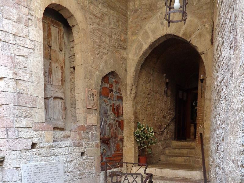 Immagine descrittiva - https://commons.wikimedia.org/wiki/User:Superchilum Immagine descrittiva - https://commons.wikimedia.org/wiki/User:Superchilum