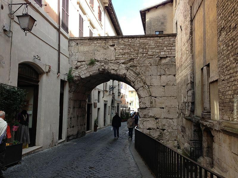Immagine descrittiva - https://commons.wikimedia.org/wiki/User:Manuelarosi Immagine descrittiva - https://commons.wikimedia.org/wiki/User:Manuelarosi