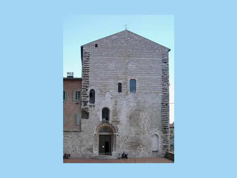 Immagine descrittiva - https://it.wikipedia.org/wiki/Episodi_di_Don_Matteo_(settima_stagione)#/media/File:Palais_du_Podesta-Gubbio-.jpg Immagine descrittiva - https://it.wikipedia.org/wiki/Episodi_di_Don_Matteo_(settima_stagione)#/media/File:Palais_du_Podesta-Gubbio-.jpg