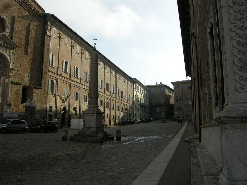 Immagine descrittiva - https://commons.wikimedia.org/wiki/User:Sailko Immagine descrittiva - https://commons.wikimedia.org/wiki/User:Sailko