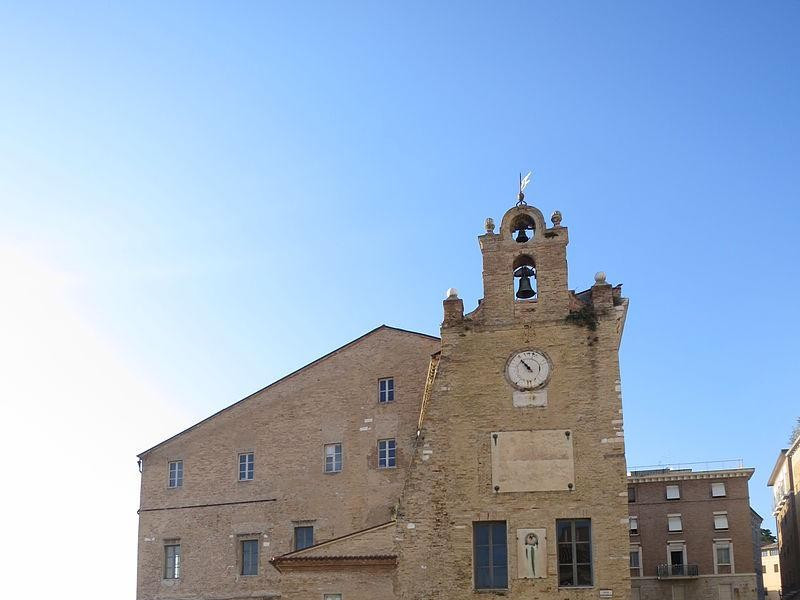 Immagine descrittiva - https://commons.wikimedia.org/wiki/User:Gerroone Immagine descrittiva - https://commons.wikimedia.org/wiki/User:Gerroone