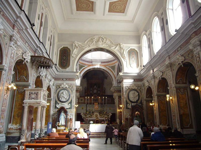 Immagine descrittiva - https://commons.wikimedia.org/wiki/User:Lalupa