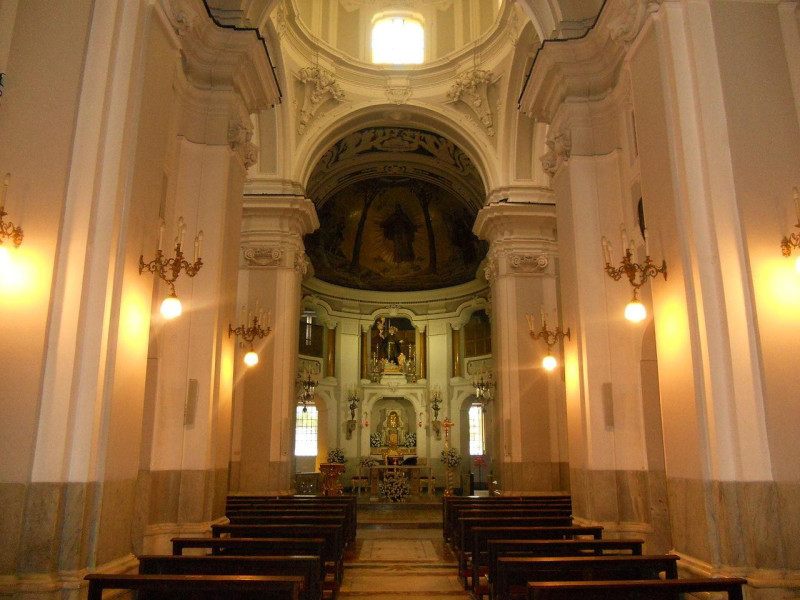 Immagine descrittiva - https://commons.wikimedia.org/wiki/User:Baku