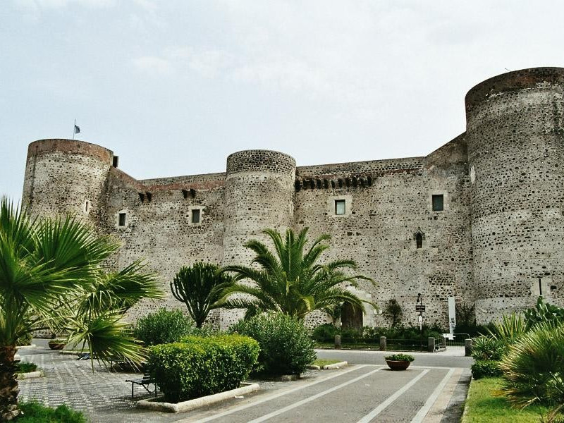 Immagine descrittiva - https://commons.wikimedia.org/wiki/User:File%20Upload%20Bot%20(Magnus%20Manske) Immagine descrittiva - https://commons.wikimedia.org/wiki/User:File%20Upload%20Bot%20(Magnus%20Manske)