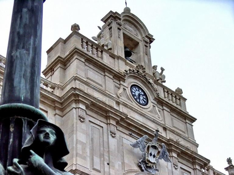 Immagine descrittiva - https://it.wikipedia.org/wiki/User:Crazychemist1