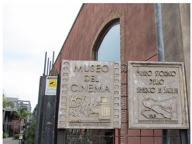 Immagine descrittiva - https://commons.wikimedia.org/wiki/User:Anthostav Immagine descrittiva - https://commons.wikimedia.org/wiki/User:Anthostav