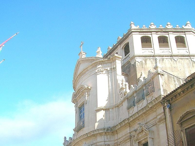Immagine descrittiva - https://commons.wikimedia.org/wiki/User:Triquetra Immagine descrittiva - https://commons.wikimedia.org/wiki/User:Triquetra