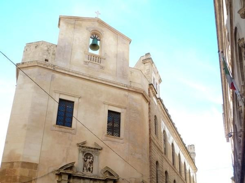 Immagine descrittiva - http://www.vieniatrapani.com/n/da-vedere/Chiesa-di-Santa-Maria-del-Soccorso/MjA1fHw0OQ== Immagine descrittiva - http://www.vieniatrapani.com/n/da-vedere/Chiesa-di-Santa-Maria-del-Soccorso/MjA1fHw0OQ==