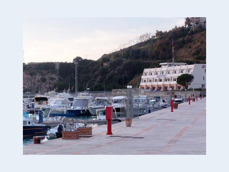 Immagine descrittiva - 