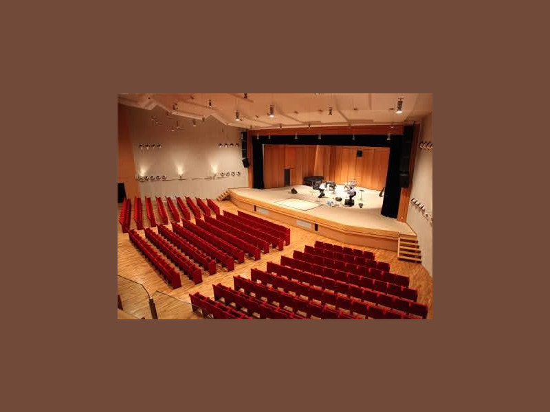 Immagine descrittiva - http://www.tempostretto.it/sites/www.tempostretto.it/files/immagini/politica/palacultura-messina.jpg