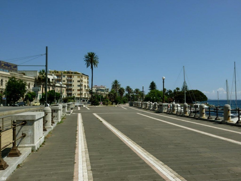 Immagine descrittiva - http://static.panoramio.com/photos/large/57355578.jpg