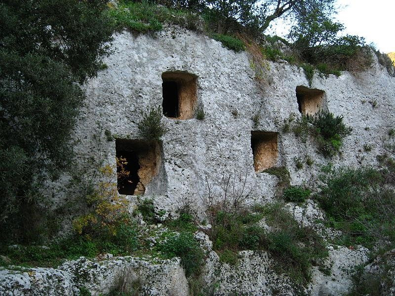 Immagine descrittiva - https://commons.wikimedia.org/wiki/User:Mikystar Immagine descrittiva - https://commons.wikimedia.org/wiki/User:Mikystar