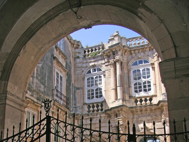 Immagine descrittiva - https://it.wikipedia.org/wiki/Palazzo_Beneventano_del_Bosco#/media/File:Horatio_Nelson_Home.jpg