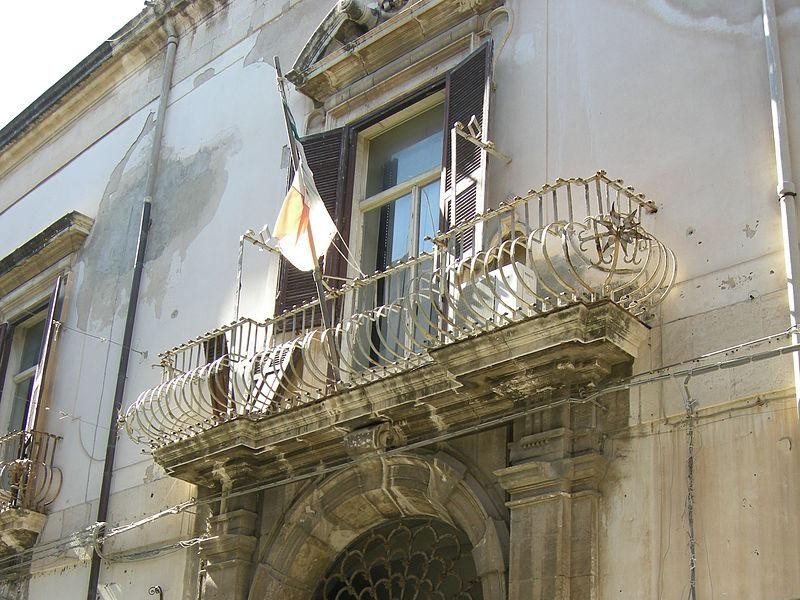 Immagine descrittiva - https://commons.wikimedia.org/wiki/User:Sailko Immagine descrittiva - https://commons.wikimedia.org/wiki/User:Sailko