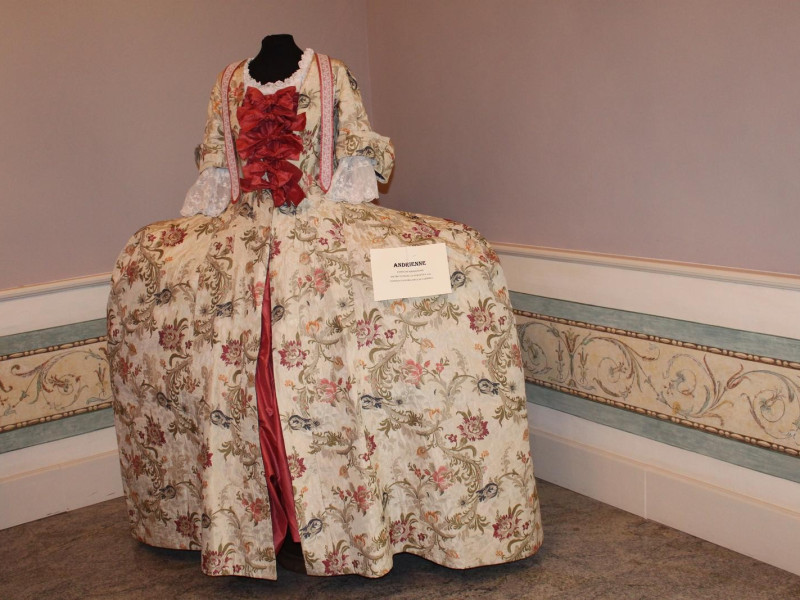 Mostra costumi d'epoca Mostra costumi d'epoca