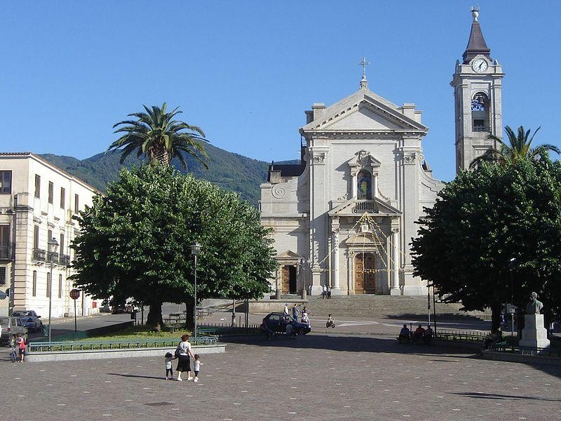 Immagine descrittiva - https://commons.wikimedia.org/wiki/User:Pasquale%20Livoti Immagine descrittiva - https://commons.wikimedia.org/wiki/User:Pasquale%20Livoti