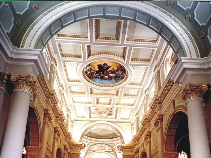 Immagine descrittiva - https://it.wikipedia.org/wiki/Cattedrale_di_Oppido_Mamertina#/media/File:Interno_cattedrale_di_Oppido_Mamertina.jpg Immagine descrittiva - https://it.wikipedia.org/wiki/Cattedrale_di_Oppido_Mamertina#/media/File:Interno_cattedrale_di_Oppido_Mamertina.jpg