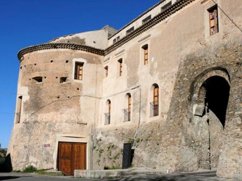 Immagine descrittiva - http://www.visitcariati.it/eng/images/Ponte_Nuovo.jpg Immagine descrittiva - http://www.visitcariati.it/eng/images/Ponte_Nuovo.jpg