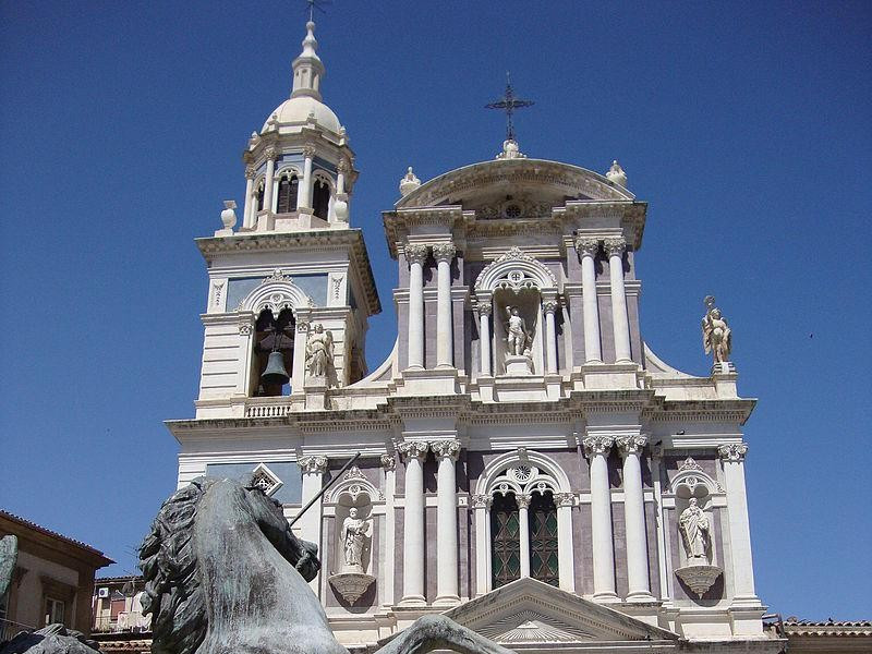 Immagine descrittiva - https://it.wikipedia.org/wiki/Piazza_Garibaldi_(Caltanissetta)#/media/File:Sansebastianochurch.JPG Immagine descrittiva - https://it.wikipedia.org/wiki/Piazza_Garibaldi_(Caltanissetta)#/media/File:Sansebastianochurch.JPG