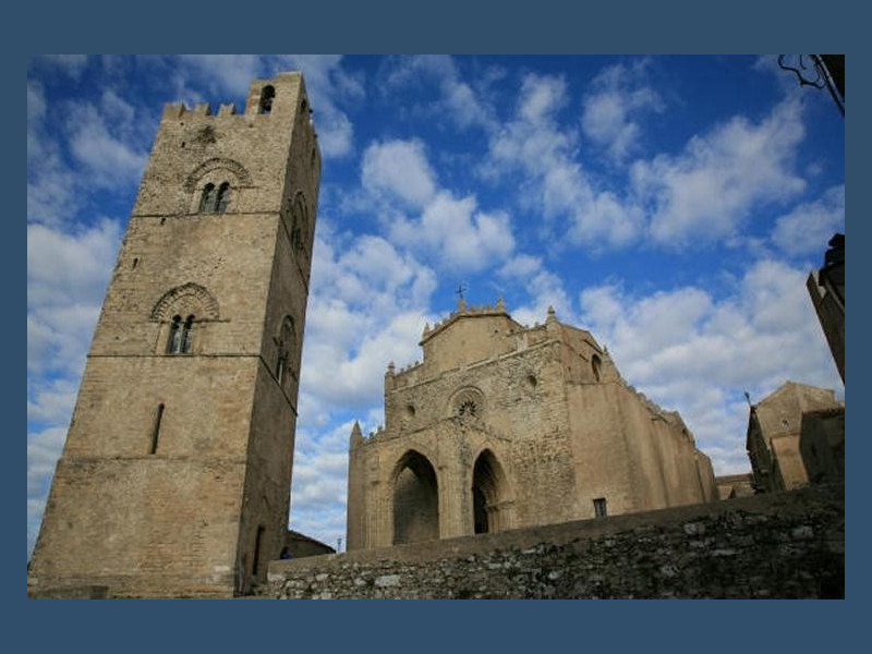 Immagine descrittiva - http://www.trapanioggi.it/wp-content/uploads/2013/09/Erice_cattedrale_TpOggi.jpg Immagine descrittiva - http://www.trapanioggi.it/wp-content/uploads/2013/09/Erice_cattedrale_TpOggi.jpg