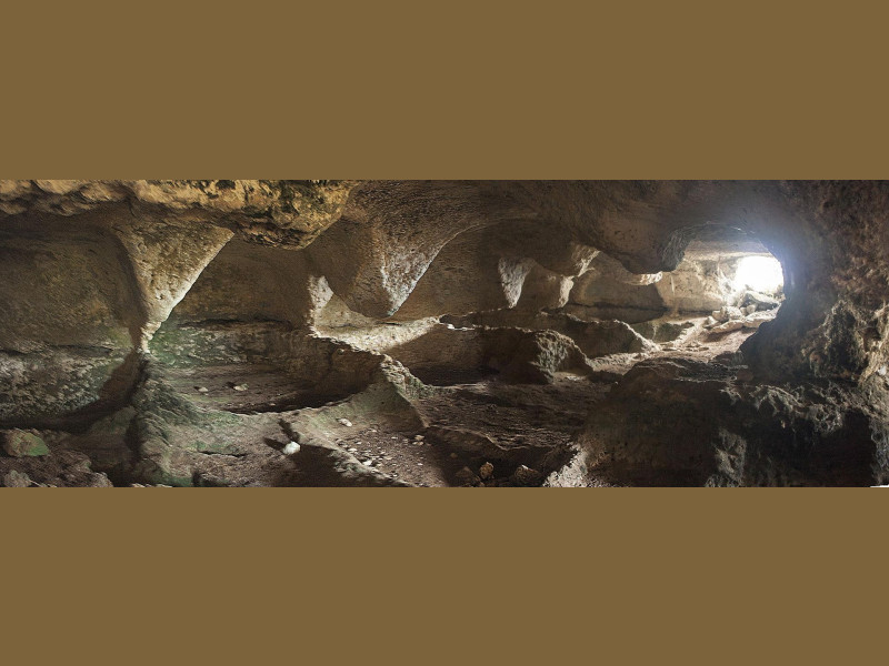 Grotta delle Cento Bocche
