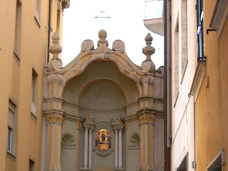 Immagine descrittiva - https://it.wikipedia.org/wiki/Rapallo#/media/File:Rapallo-IMG_0435.JPG Immagine descrittiva - https://it.wikipedia.org/wiki/Rapallo#/media/File:Rapallo-IMG_0435.JPG