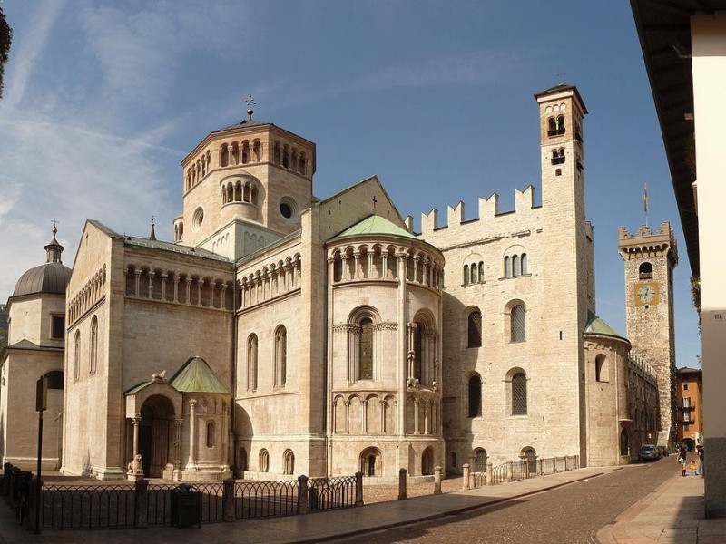 Immagine descrittiva - https://commons.wikimedia.org/wiki/User:Ianezz Immagine descrittiva - https://commons.wikimedia.org/wiki/User:Ianezz