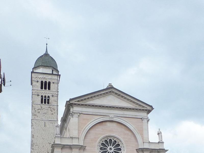 Immagine descrittiva - https://commons.wikimedia.org/wiki/User:Syrio