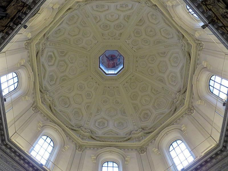 Immagine descrittiva - https://commons.wikimedia.org/w/index.php?title=User:Maludemi&action=edit&redlink=1