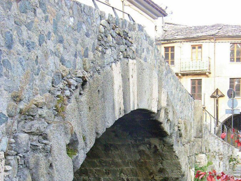 Immagine descrittiva - Di Lysippos - Opera propria, CC BY-SA 3.0, https://commons.wikimedia.org/w/index.php?curid=5255031