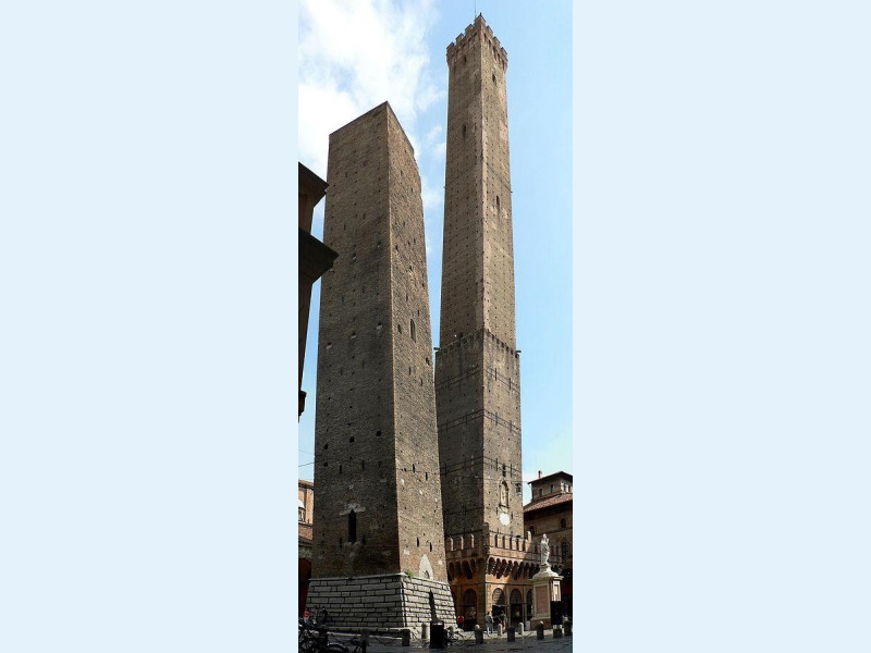 Immagine descrittiva - Di Patrick Clenet - Patrick Clenet, CC BY-SA 3.0, https://commons.wikimedia.org/w/index.php?curid=921379