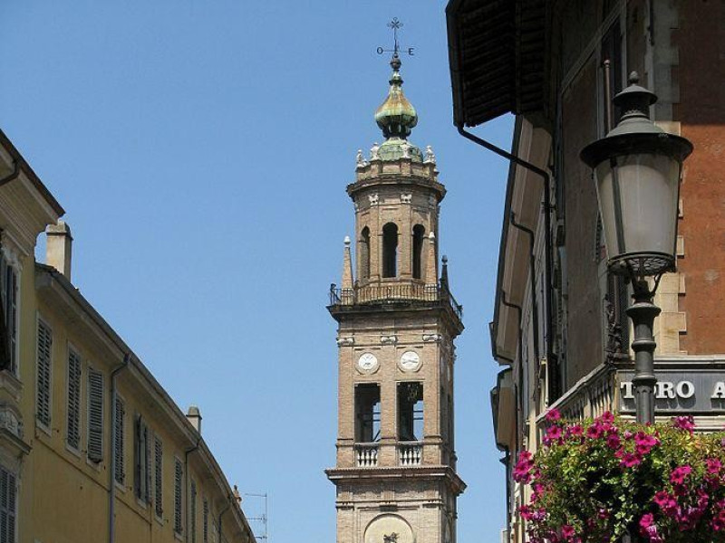 Immagine descrittiva - Di Alain Rouiller - Parme 460, CC BY-SA 2.0, https://commons.wikimedia.org/w/index.php?curid=24545633