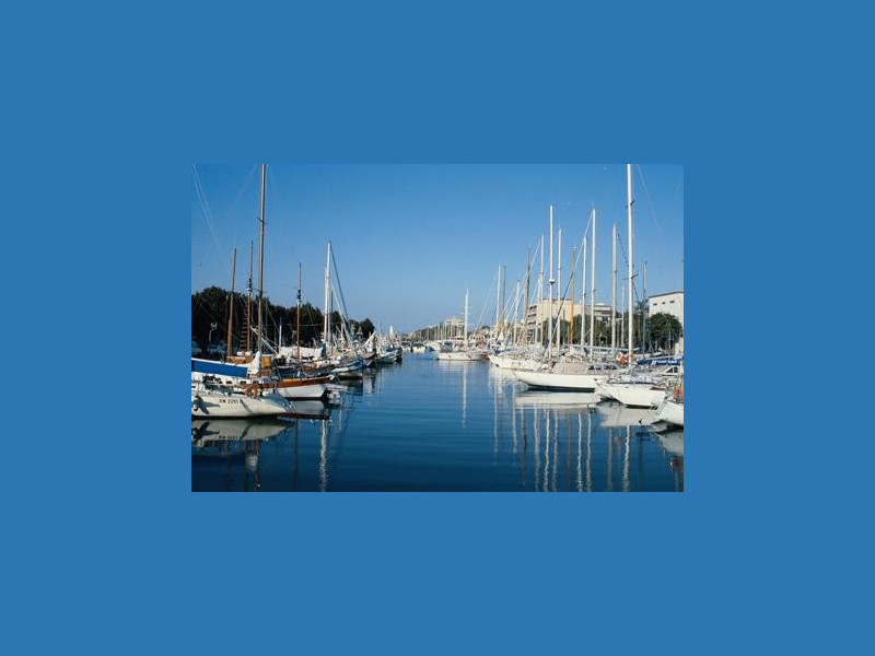 Immagine descrittiva - http://static.riviera.rimini.it/tl_files/gallerie/pop/porto-canale2.tif.jpg Immagine descrittiva - http://static.riviera.rimini.it/tl_files/gallerie/pop/porto-canale2.tif.jpg
