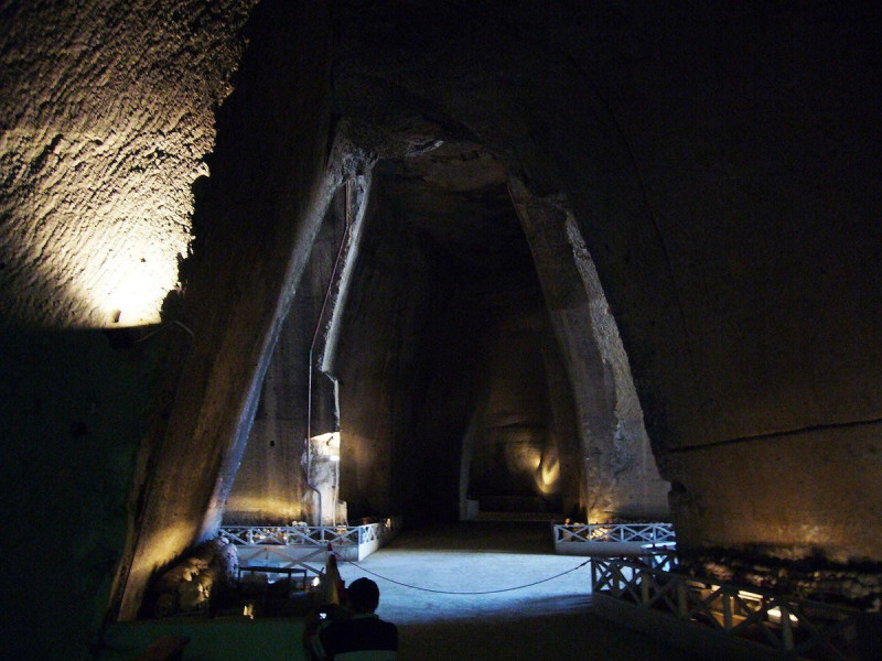 Immagine descrittiva - Di I, Lalupa, CC BY-SA 3.0, https://commons.wikimedia.org/w/index.php?curid=2350849 Immagine descrittiva - Di I, Lalupa, CC BY-SA 3.0, https://commons.wikimedia.org/w/index.php?curid=2350849