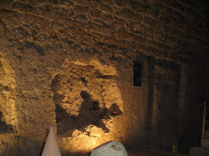 Immagine descrittiva - Di I, Giaros, CC BY-SA 3.0, https://commons.wikimedia.org/w/index.php?curid=2374141 Immagine descrittiva - Di I, Giaros, CC BY-SA 3.0, https://commons.wikimedia.org/w/index.php?curid=2374141