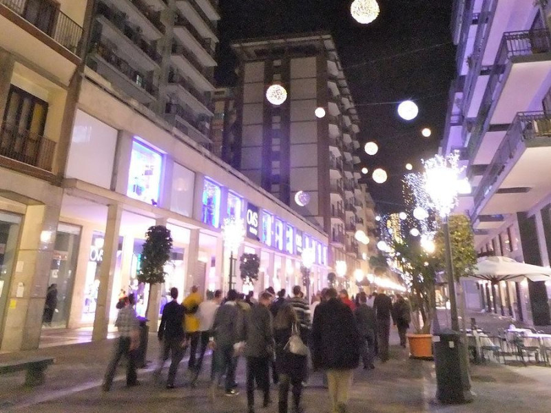 Immagine descrittiva - Di David Ooms - originally posted to Flickr as EYE@Salerno 2010 - 1.jpg, CC BY 2.0, https://commons.wikimedia.org/w/index.php?curid=12264326 Immagine descrittiva - Di David Ooms - originally posted to Flickr as EYE@Salerno 2010 - 1.jpg, CC BY 2.0, https://commons.wikimedia.org/w/index.php?curid=12264326