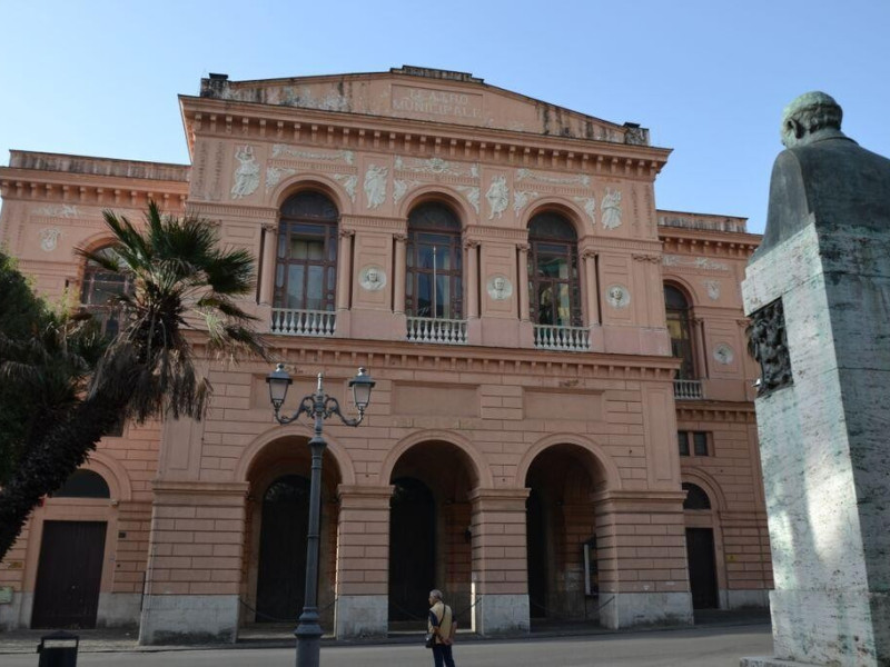 Immagine descrittiva - Di Jack45 - Opera propria, CC BY 3.0, https://commons.wikimedia.org/w/index.php?curid=43396615 Immagine descrittiva - Di Jack45 - Opera propria, CC BY 3.0, https://commons.wikimedia.org/w/index.php?curid=43396615