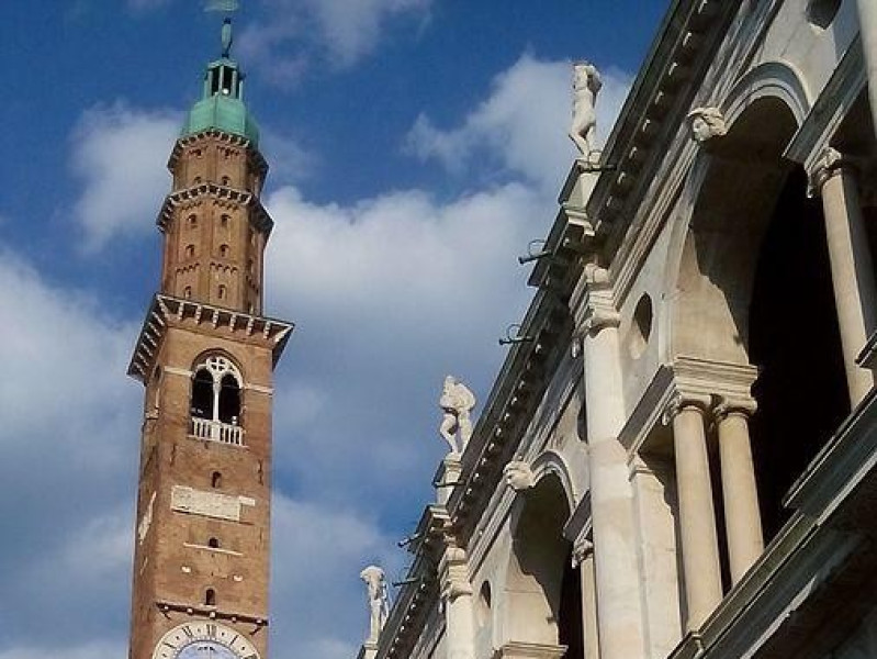 Immagine descrittiva - Di Kramaton - Opera propria, CC BY-SA 4.0, https://commons.wikimedia.org/w/index.php?curid=51117946 Immagine descrittiva - Di Kramaton - Opera propria, CC BY-SA 4.0, https://commons.wikimedia.org/w/index.php?curid=51117946