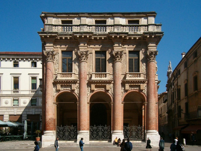 Immagine descrittiva - Di User:Marcok - Opera propria (own photo), CC BY-SA 3.0, https://commons.wikimedia.org/w/index.php?curid=2382871 Immagine descrittiva - Di User:Marcok - Opera propria (own photo), CC BY-SA 3.0, https://commons.wikimedia.org/w/index.php?curid=2382871