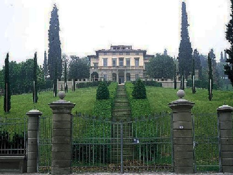 Immagine descrittiva - Immagine descrittiva -