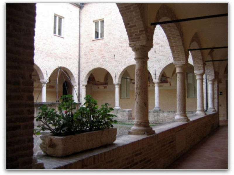 Immagine descrittiva - Immagine descrittiva -